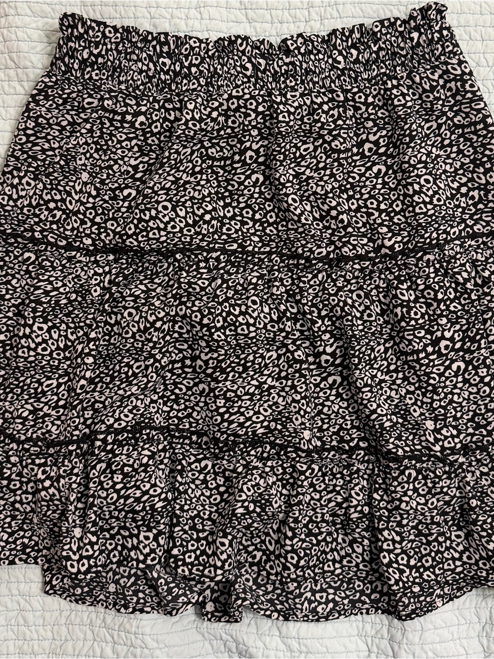 Women's Black and Cream Printed Tiered Skirt